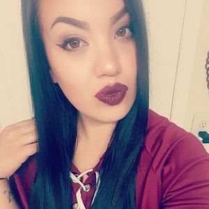 Meet your Posher, Ana